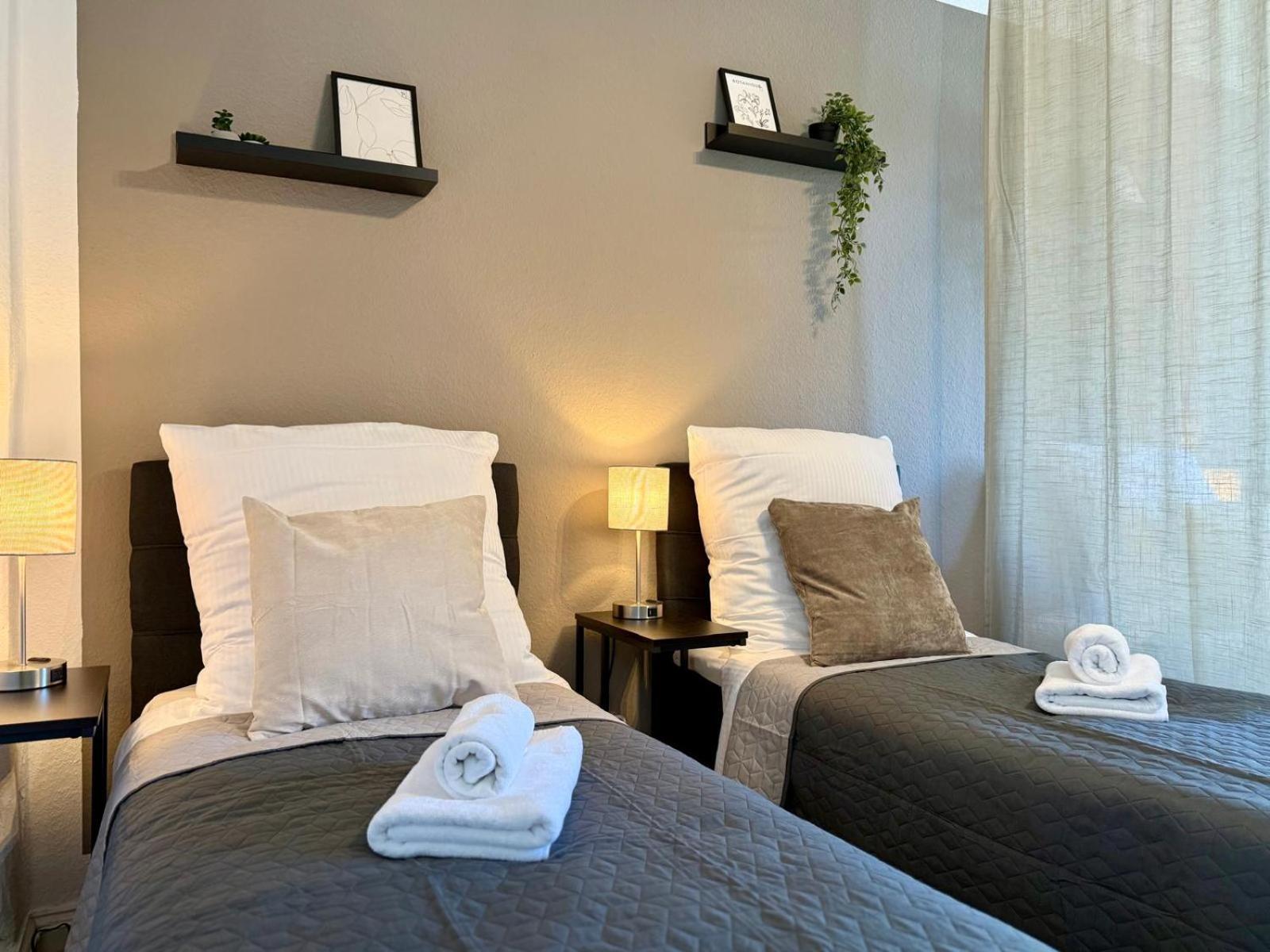 Tt Living Apartments Bonitas & Divinitas I 2 Schlafzimmer I Kueche I Vollbad I Waschmaschine 瑞林根 外观 照片